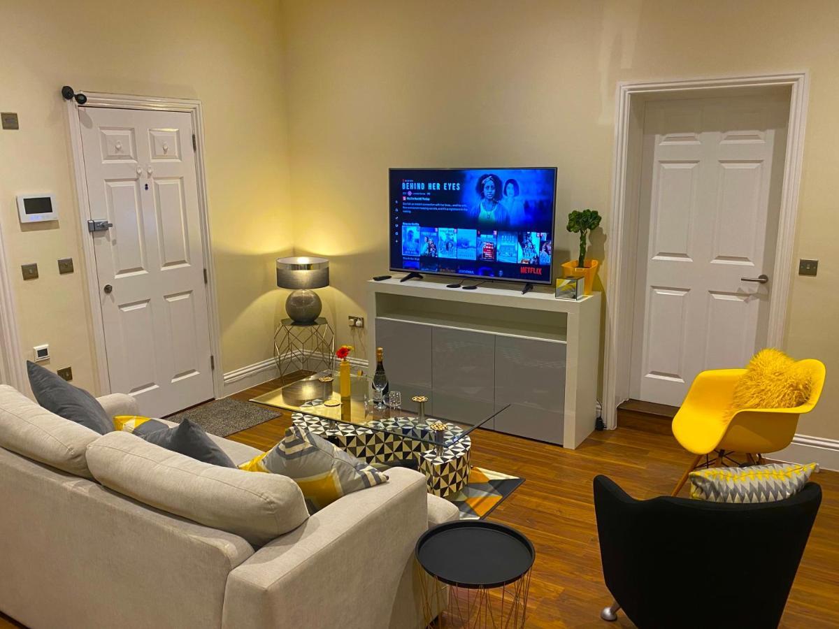 Deluxe High Street Apartment Canterbury Esterno foto